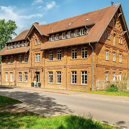 Hotel-bolter-muehle-fewo-sonnenblumenzimmer Rechlin